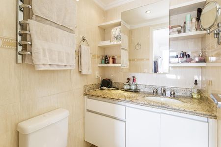 Apartamento à venda com 112m², 3 quartos e 3 vagas Apartamento à venda com 112m², 3 quartos e 3 vagasBanheiro da Suíte