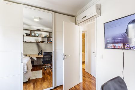 Apartamento à venda com 112m², 3 quartos e 3 vagas Apartamento à venda com 112m², 3 quartos e 3 vagasQuarto 1