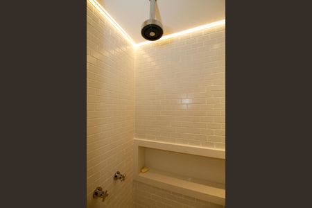 Apartamento para alugar com 127m², 2 quartos e 2 vagas Apartamento para alugar com 127m², 2 quartos e 2 vagasBanheiro da Suíte 2