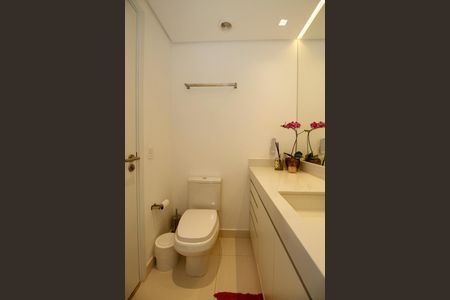 Apartamento para alugar com 127m², 2 quartos e 2 vagas Apartamento para alugar com 127m², 2 quartos e 2 vagasBanheiro da Suíte 2
