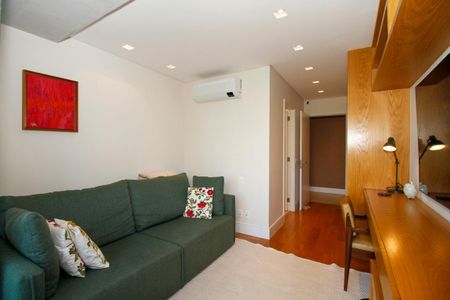 Apartamento para alugar com 127m², 2 quartos e 2 vagas Apartamento para alugar com 127m², 2 quartos e 2 vagasSuíte 2