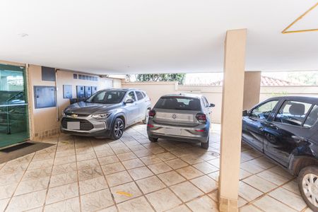 Apartamento para alugar com 65m², 2 quartos e 1 vaga Apartamento para alugar com 65m², 2 quartos e 1 vagaGaragem