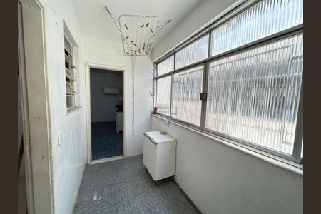 Apartamento à venda com 80m², 3 quartos e 1 vagaÁrea de Serviço