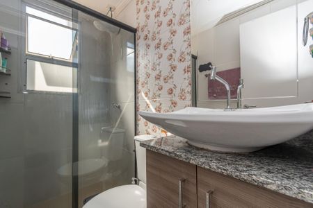 Banheiro  de apartamento à venda com 2 quartos, 45m² em Jardim Lucia (nova Veneza), Sumaré