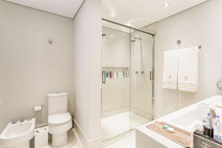 Apartamento à venda com 148m², 3 quartos e 3 vagasBanheiro da Suíte
