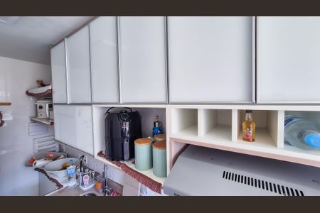 Apartamento à venda com 66m², 2 quartos e 1 vagaCozinha e Área de Serviço