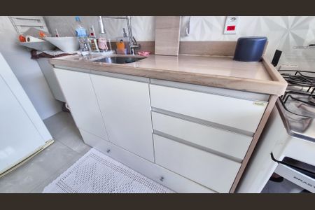 Apartamento à venda com 66m², 2 quartos e 1 vagaCozinha e Área de Serviço