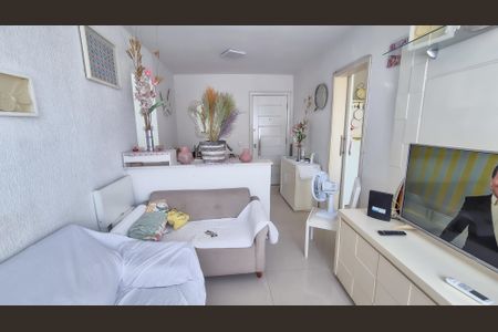Apartamento à venda com 66m², 2 quartos e 1 vagaSala 