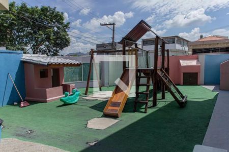Casa de condomínio à venda com 109m², 2 quartos e 2 vagas Casa de condomínio à venda com 109m², 2 quartos e 2 vagasÁrea comum - Playground