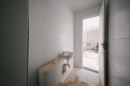 Apartamento para alugar com 33m², 2 quartos e sem vaga Apartamento para alugar com 33m², 2 quartos e sem vagaBanheiro