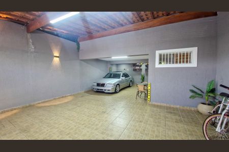 Casa à venda com 153m², 3 quartos e 4 vagasGaragem