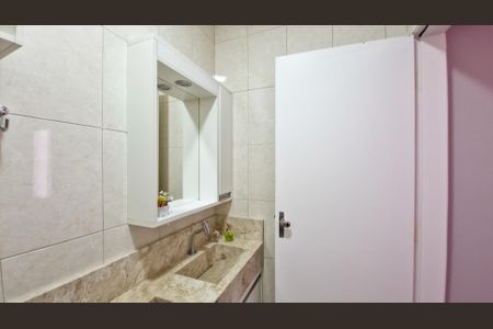 Casa à venda com 153m², 3 quartos e 4 vagasBanheiro