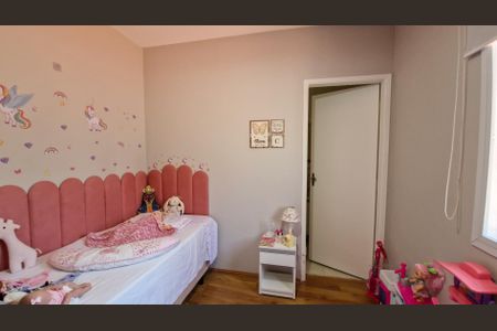 Quarto de casa à venda com 3 quartos, 153m² em Vila Marari, São Paulo