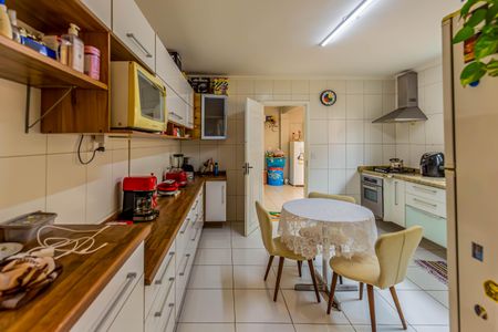 Casa à venda com 150m², 3 quartos e 2 vagasCozinha