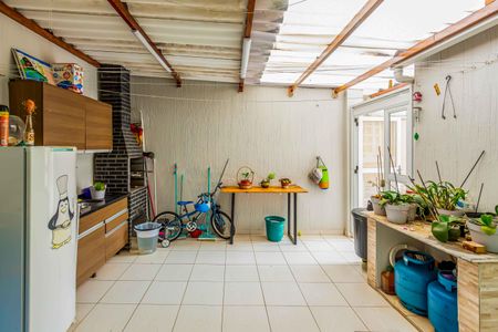 Casa à venda com 150m², 3 quartos e 2 vagasÁrea social