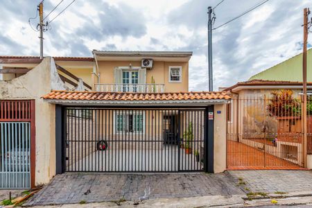 Casa à venda com 150m², 3 quartos e 2 vagasFachada