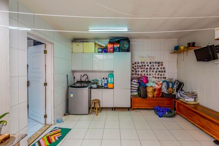 Casa à venda com 150m², 3 quartos e 2 vagasÁrea social