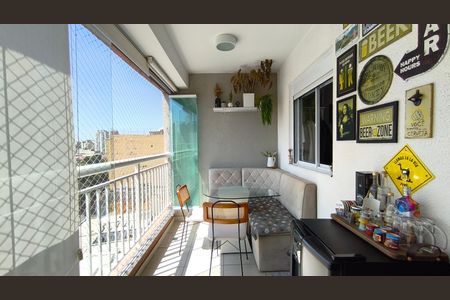 Apartamento à venda com 45m², 1 quarto e sem vaga Apartamento à venda com 45m², 1 quarto e sem vagaVaranda