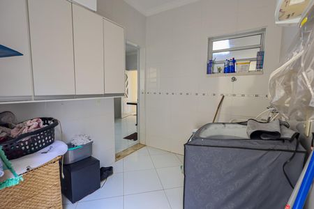 Casa de condomínio para alugar com 320m², 5 quartos e 4 vagas Casa de condomínio para alugar com 320m², 5 quartos e 4 vagasLavanderia