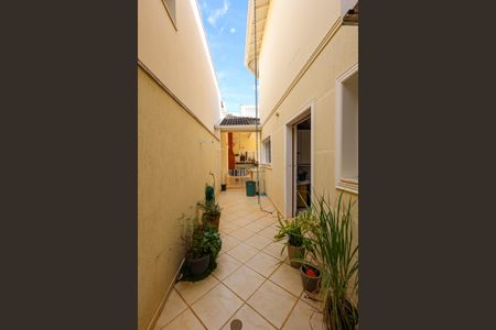 Casa de condomínio para alugar com 320m², 5 quartos e 4 vagas Casa de condomínio para alugar com 320m², 5 quartos e 4 vagasArea de serviço