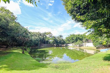 Casa de condomínio para alugar com 320m², 5 quartos e 4 vagas Casa de condomínio para alugar com 320m², 5 quartos e 4 vagasÁrea comum