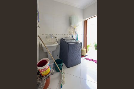 Casa de condomínio para alugar com 320m², 5 quartos e 4 vagas Casa de condomínio para alugar com 320m², 5 quartos e 4 vagasLavanderia