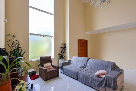 Casa de condomínio para alugar com 320m², 5 quartos e 4 vagas Casa de condomínio para alugar com 320m², 5 quartos e 4 vagasSala