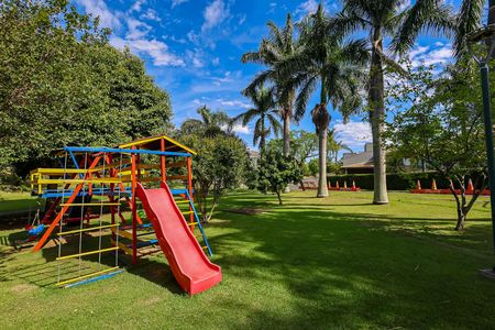 Casa de condomínio para alugar com 320m², 5 quartos e 4 vagas Casa de condomínio para alugar com 320m², 5 quartos e 4 vagasÁrea comum - Playground
