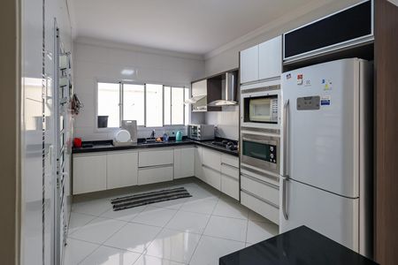 Casa de condomínio para alugar com 320m², 5 quartos e 4 vagas Casa de condomínio para alugar com 320m², 5 quartos e 4 vagasCozinha