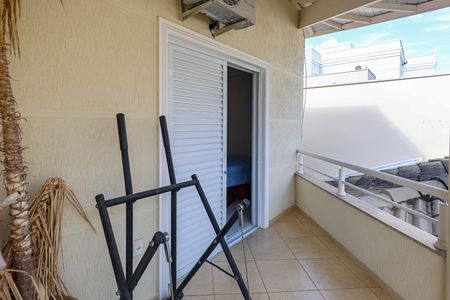 Casa de condomínio para alugar com 320m², 5 quartos e 4 vagas Casa de condomínio para alugar com 320m², 5 quartos e 4 vagasSacada Suites