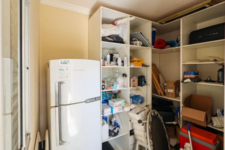 Casa de condomínio para alugar com 320m², 5 quartos e 4 vagas Casa de condomínio para alugar com 320m², 5 quartos e 4 vagasDispensa