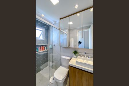 Apartamento à venda com 103m², 3 quartos e 2 vagas Apartamento à venda com 103m², 3 quartos e 2 vagasBanheiro da Suíte