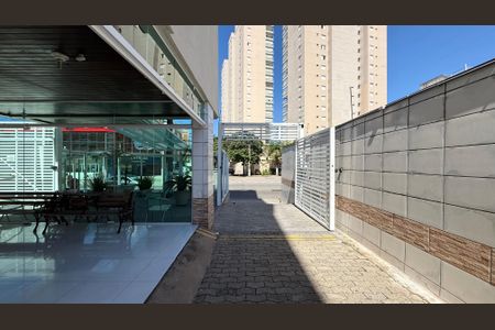Apartamento para alugar com 581m², 2 quartos e 1 vaga Apartamento para alugar com 581m², 2 quartos e 1 vagaFachada