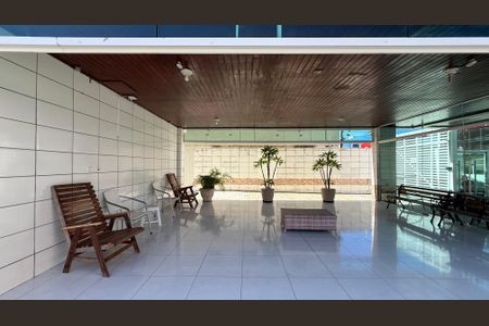 Apartamento para alugar com 581m², 2 quartos e 1 vaga Apartamento para alugar com 581m², 2 quartos e 1 vagaFachada