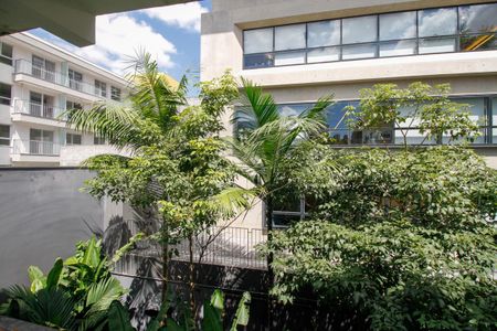 Casa à venda com 350m², 6 quartos e 6 vagas Casa à venda com 350m², 6 quartos e 6 vagasVista da Suíte 3