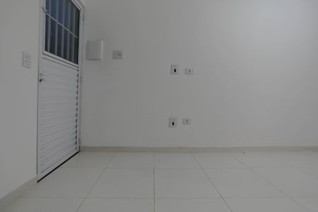 Sala de casa para alugar com 2 quartos, 50m² em Vila Sao Paulo, Mogi das Cruzes