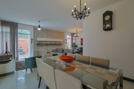 Casa à venda com 5 quartos, 400m² em Liberdade, Belo Horizonte