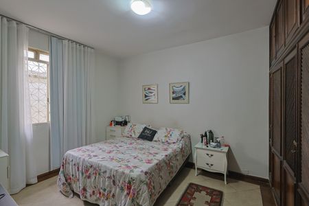 Casa à venda com 5 quartos, 400m² em Liberdade, Belo Horizonte