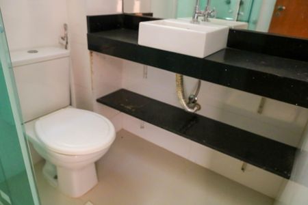 Apartamento para alugar com 55m², 2 quartos e sem vaga Apartamento para alugar com 55m², 2 quartos e sem vagaBanheiro