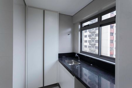 Apartamento para alugar com 110m², 4 quartos e 2 vagas Apartamento para alugar com 110m², 4 quartos e 2 vagasÁrea de serviço