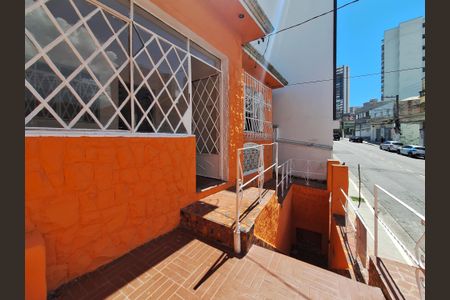 Casa para alugar com 150m², 2 quartos e sem vaga Casa para alugar com 150m², 2 quartos e sem vagaVaranda