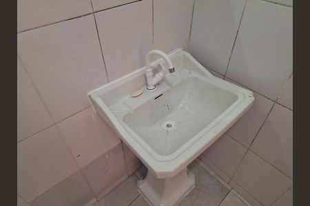 Casa para alugar com 150m², 2 quartos e sem vaga Casa para alugar com 150m², 2 quartos e sem vagaBanheiro