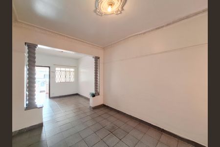 Casa para alugar com 150m², 2 quartos e sem vaga Casa para alugar com 150m², 2 quartos e sem vagaSala
