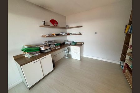 Apartamento à venda com 122m², 4 quartos e 2 vagas Apartamento à venda com 122m², 4 quartos e 2 vagasQuarto 4