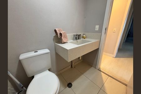 Apartamento à venda com 122m², 4 quartos e 2 vagas Apartamento à venda com 122m², 4 quartos e 2 vagasLavabo