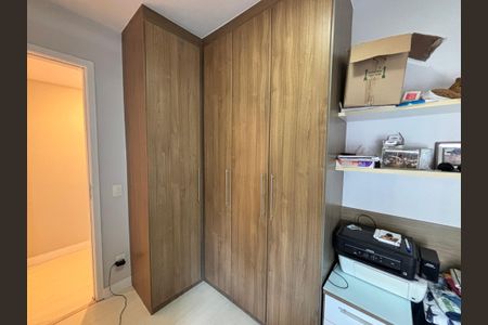 Apartamento à venda com 122m², 4 quartos e 2 vagas Apartamento à venda com 122m², 4 quartos e 2 vagasQuarto 2
