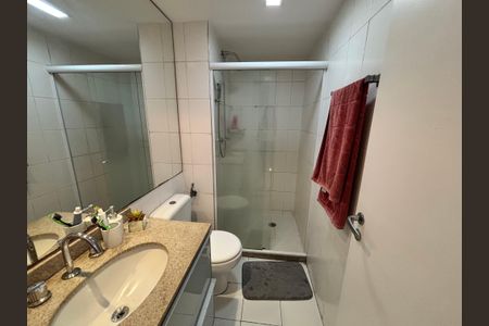 Apartamento à venda com 122m², 4 quartos e 2 vagas Apartamento à venda com 122m², 4 quartos e 2 vagasBanheiro
