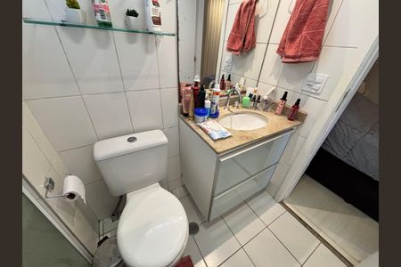 Apartamento à venda com 122m², 4 quartos e 2 vagas Apartamento à venda com 122m², 4 quartos e 2 vagasBanheiro do Quarto 1
