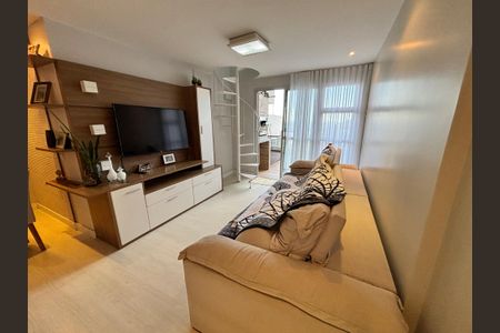 Apartamento à venda com 122m², 4 quartos e 2 vagas Apartamento à venda com 122m², 4 quartos e 2 vagasSala