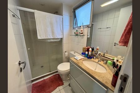Apartamento à venda com 122m², 4 quartos e 2 vagas Apartamento à venda com 122m², 4 quartos e 2 vagasBanheiro do Quarto 1